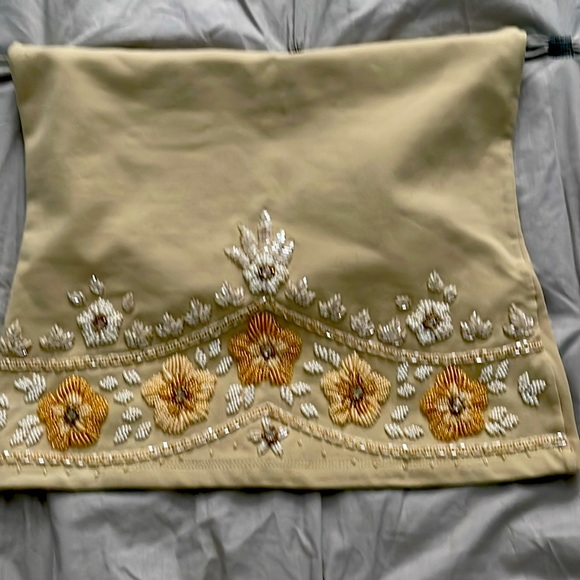 Beaded Halter Top 🌹 - Picture 6 of 6